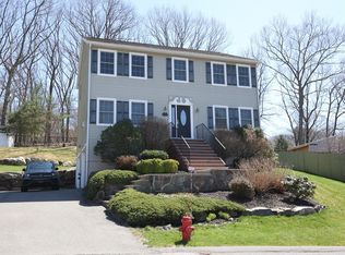 42 Walden Ter, Saugus, MA 01906