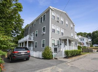 2 Suosso Ln #1, Plymouth, MA 02360
