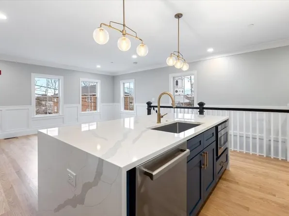 30 Dighton St #1, Boston, MA 02135