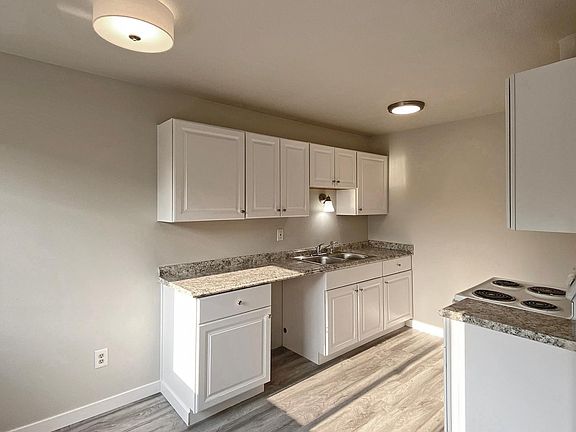 5th image of 3409 88th St S #1
