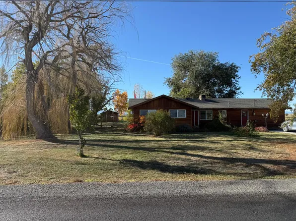 812 NW Glass Dr, Madras, OR 97741