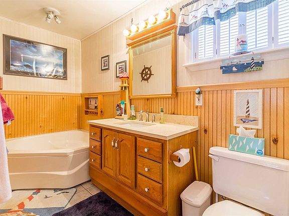 5th image of 24 Bonnie Kay Ct