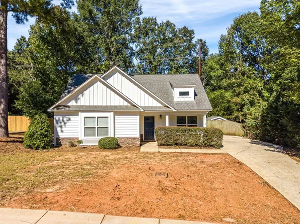 383 Embry Ln, Auburn, AL 36830