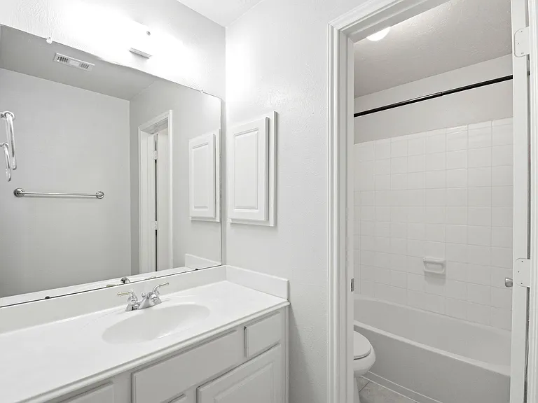 31710 Midlake Park — Photo 26