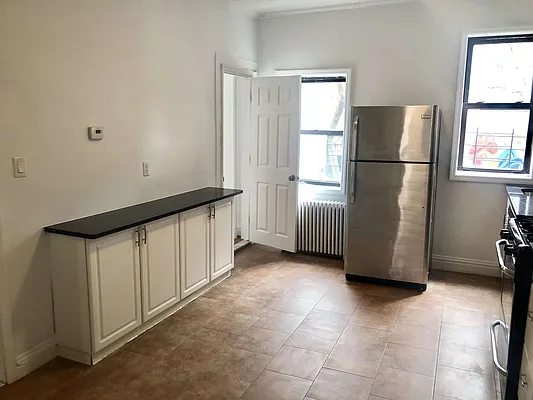 Rented by Compass | media 28