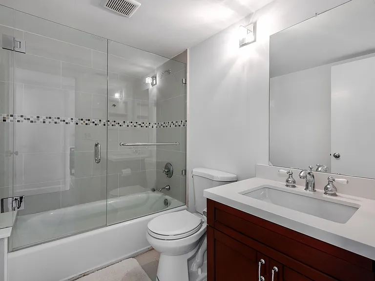629 Sea Pine Way #D3 — Photo 11