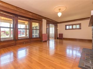 8 College St, Buffalo, NY 14201