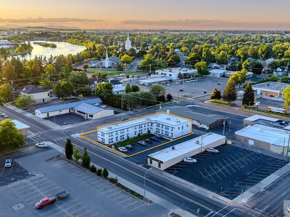 488 D St, Idaho Falls, ID 83402