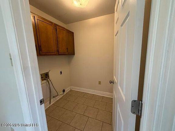 4th image of 115 Cora Cir