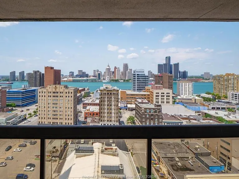 150 Park St W #1808 — Photo 8