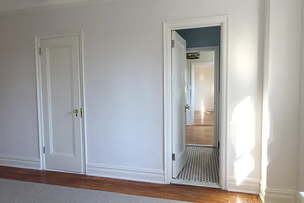 Sold by Owner | media 22