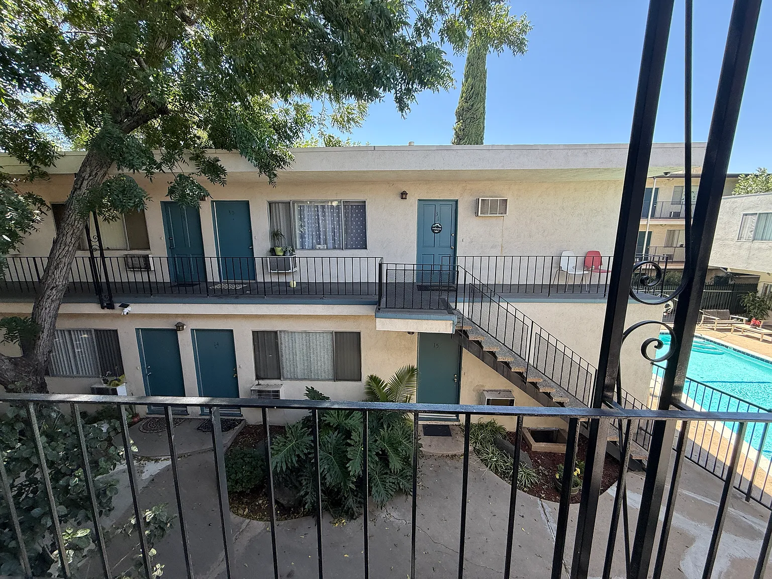 Campus Apartments — Photo 1