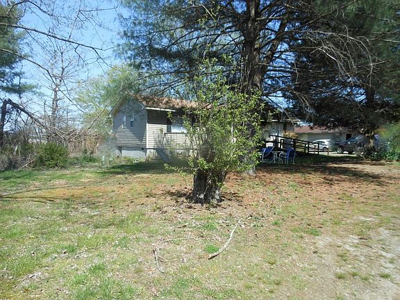 3rd image of 1133 Sunderland Ln