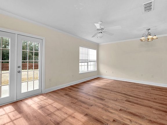 5th image of 805 Majestic Dr #1
