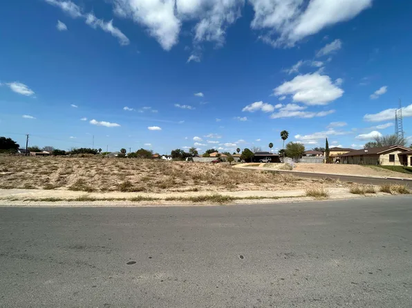 210 Alicante Dr, Laredo, TX 78046