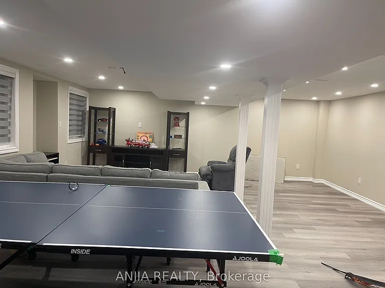 43 Philips View Cres #BASEMENT — Photo 7