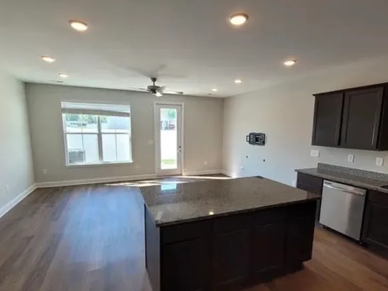 435 Harper Village Way #435 — Photo 3