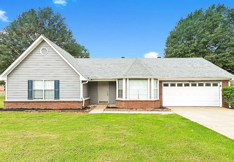 1st image of 7425 Black Oak Dr