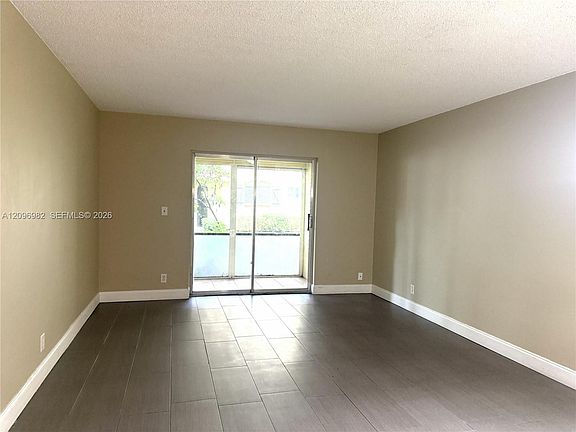 4th image of 257 S Cypress Rd APT 416