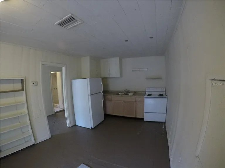 505 E Virginia Ave #2 — Photo 2