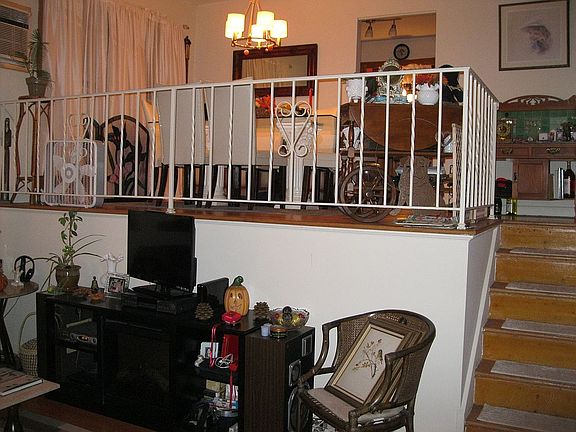 4th image of 292 Magnolia Ave