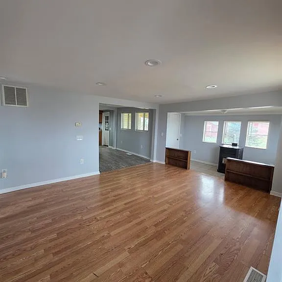 15707 Norman Rd — Photo 4