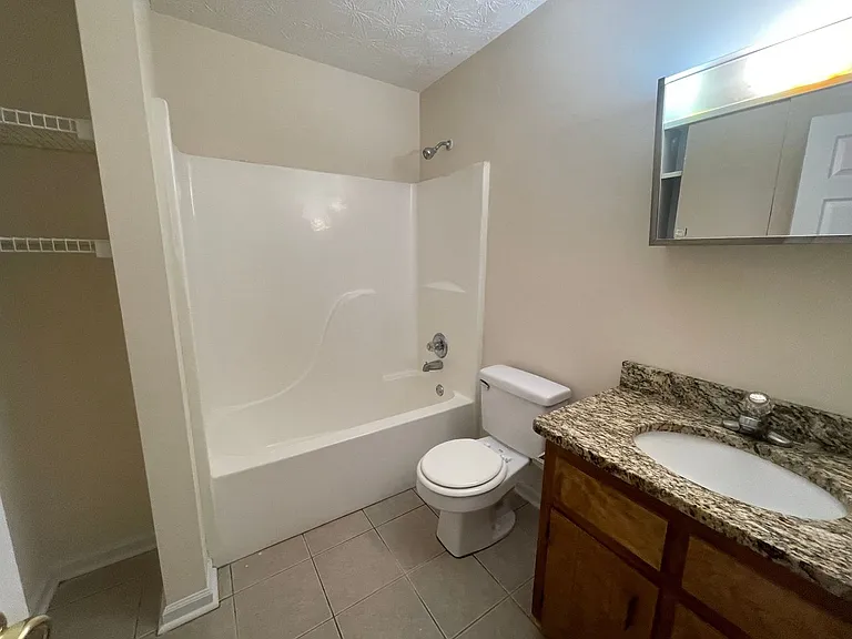 101 Hunters Run Rd — Photo 7