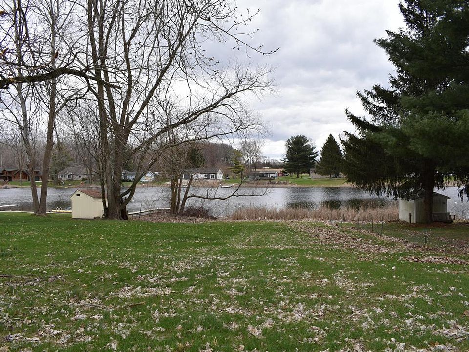 1st image of 26 Joy Dr