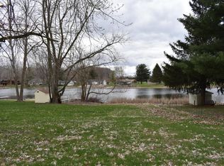 26 Joy Dr, Dowagiac, MI 49047