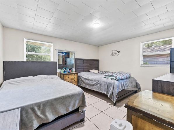 tampa-florida-441523826 picture