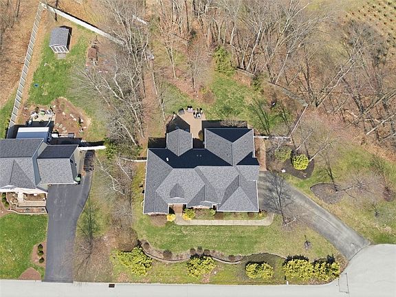 2nd image of 85 Morningside Dr