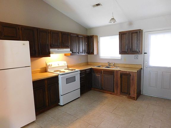 4th image of 416 B Stoneyhill Trl