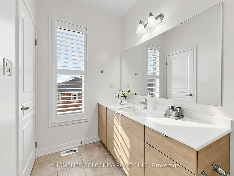 3062 Ernest Appelbe Blvd — Photo 19