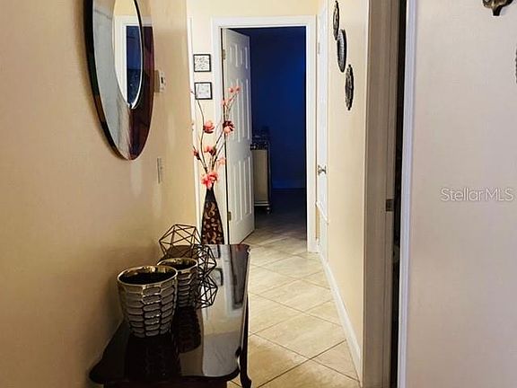 5th image of 7910 Woodglen Cir
