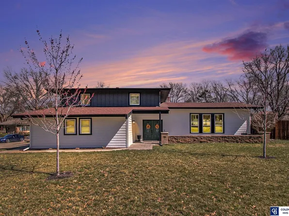 625 Morrison Dr, Omaha, NE 68154