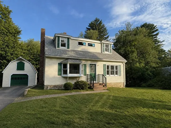 198 Union St, Northbridge, MA 01534