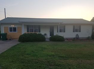 72 Hillcrest Dr, Bardwell, KY 42023