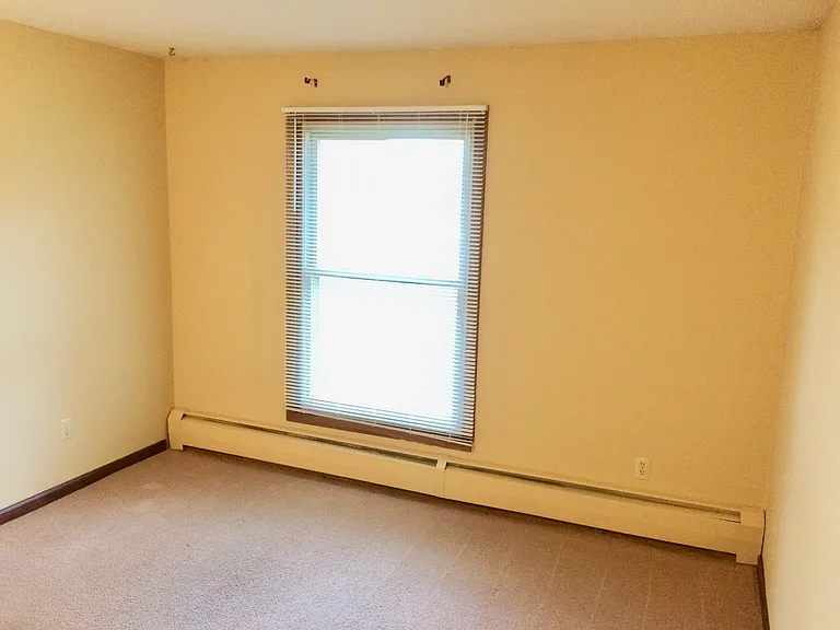 901 11th Ave S #4 — Photo 16