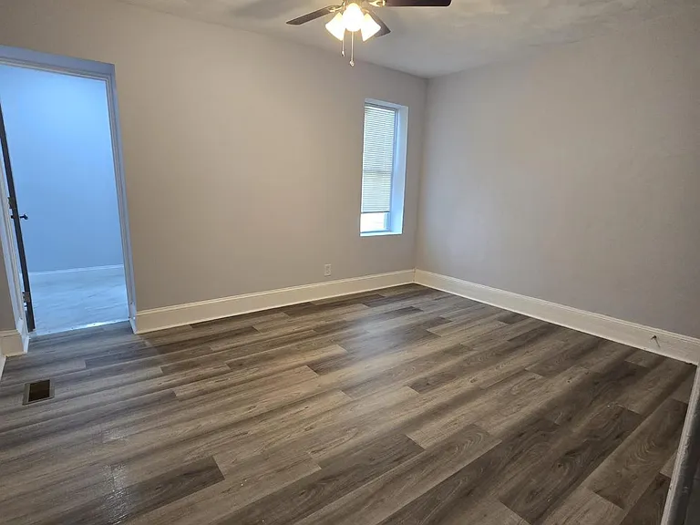 5441 Wakefield St — Photo 4