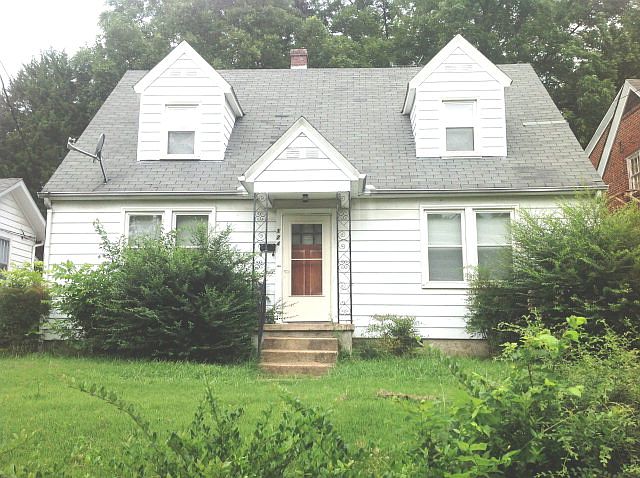 1st image of 124 Clement Ave