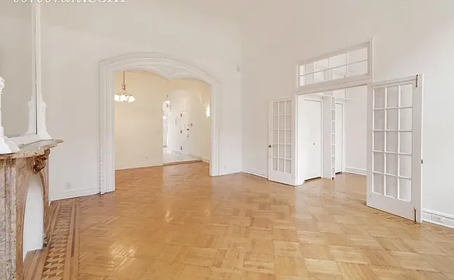 Rented by Compass | media 21