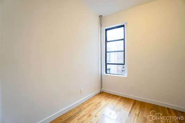 Rented by City Connections Realty | media 18