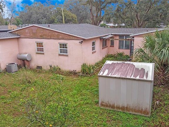 3rd image of 3709 Lochinvar Ln