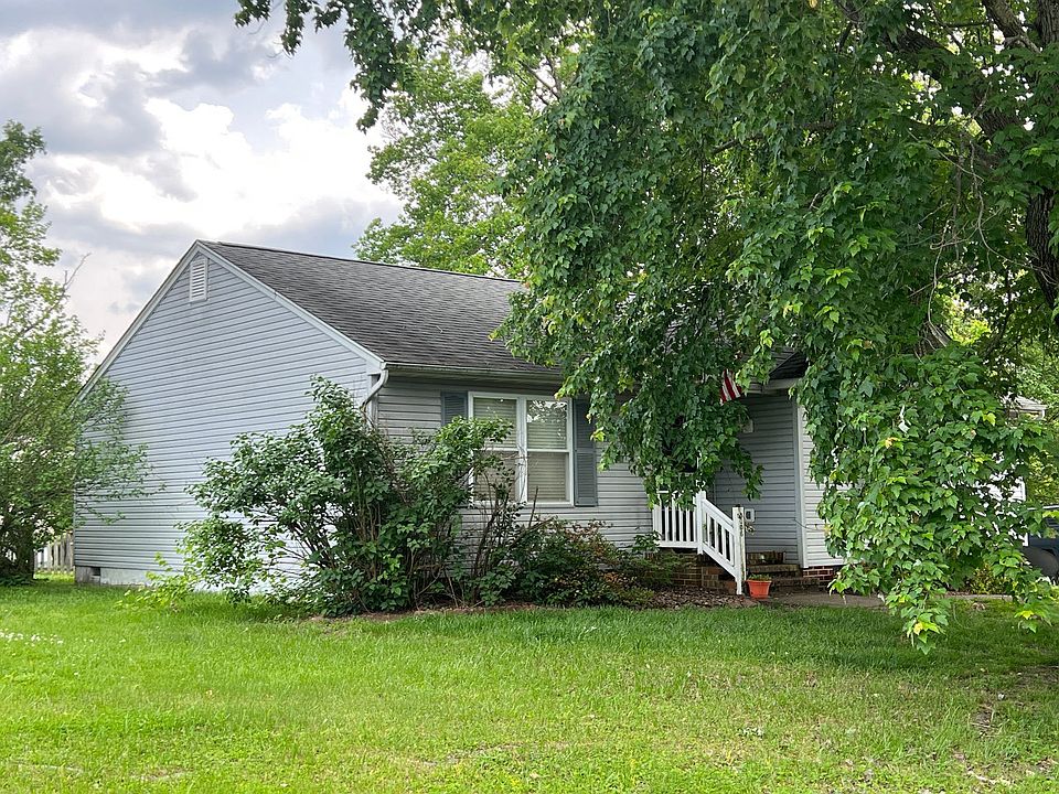 1st image of 8006 Sandalwood Ln