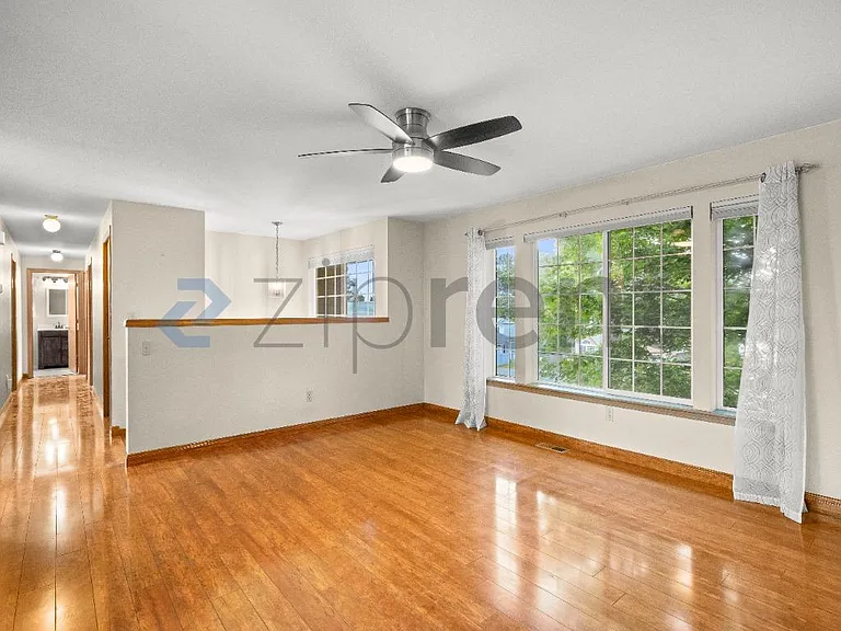 9915 SE 235th Pl — Photo 7