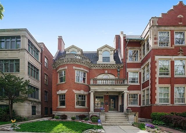 1st image of 5438 S Hyde Park Blvd