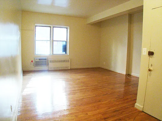 Rented by DSA Realty Midtown West | media 21