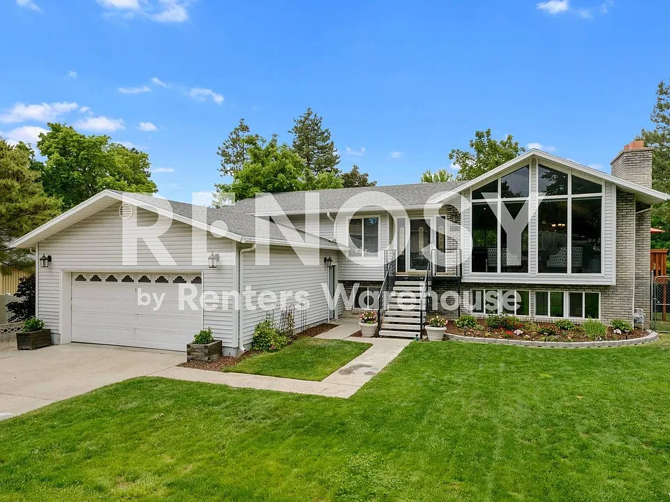 9713 S Candlewood Dr