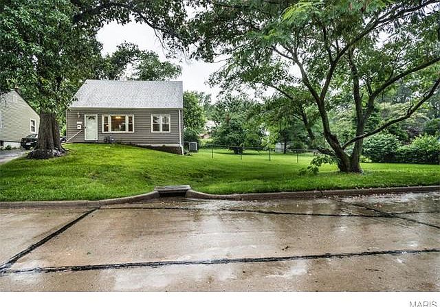 1st image of 321 Averill Ave