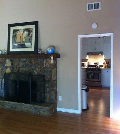 3rd image of 2734 Bentwood Dr